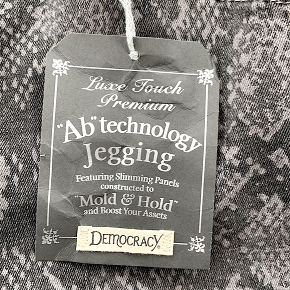 Democracy Snakeskin Print Booty Lift Jegging - Picture 7 of 16